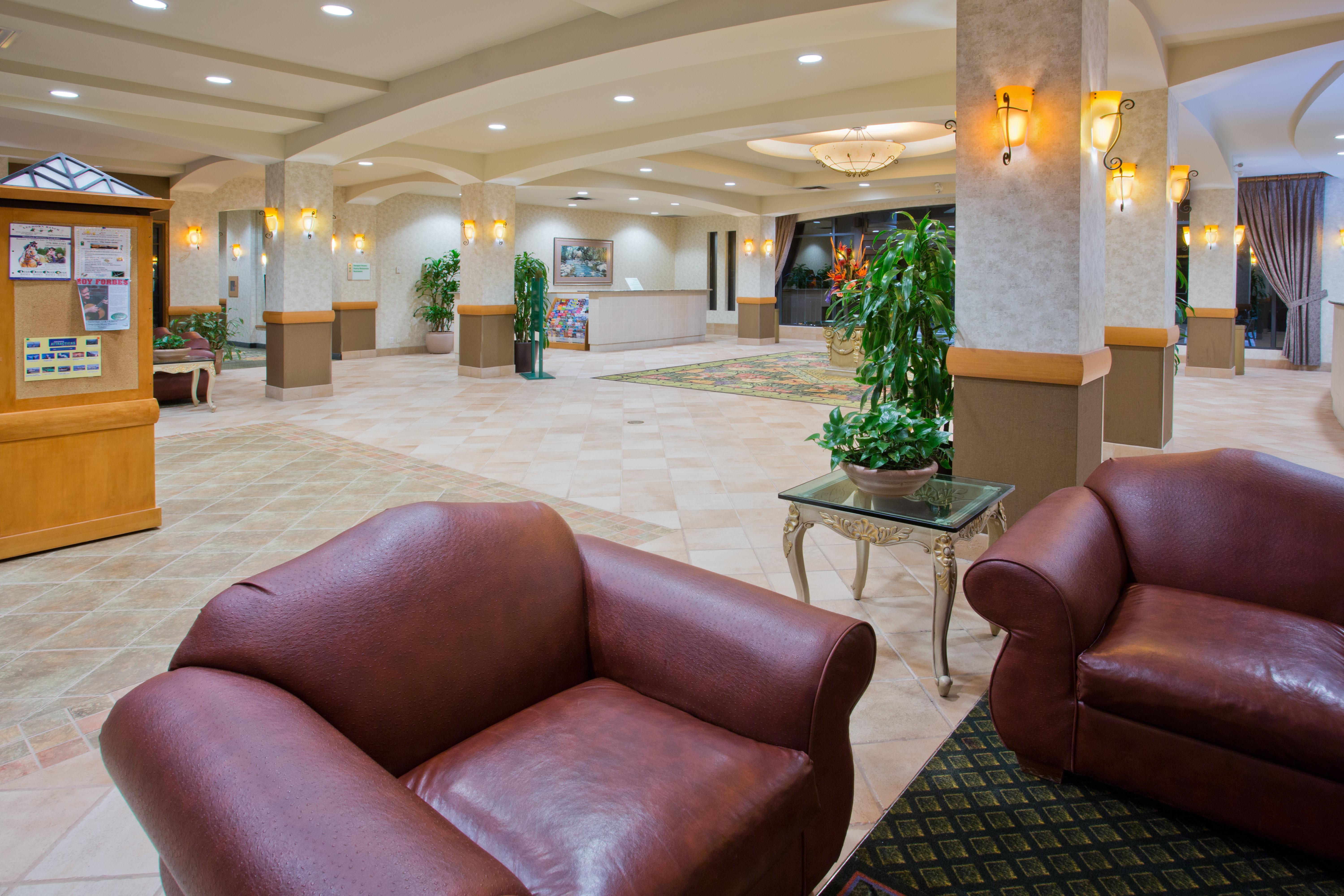 Holiday Inn & Suites North Vancouver By Ihg Екстер'єр фото
