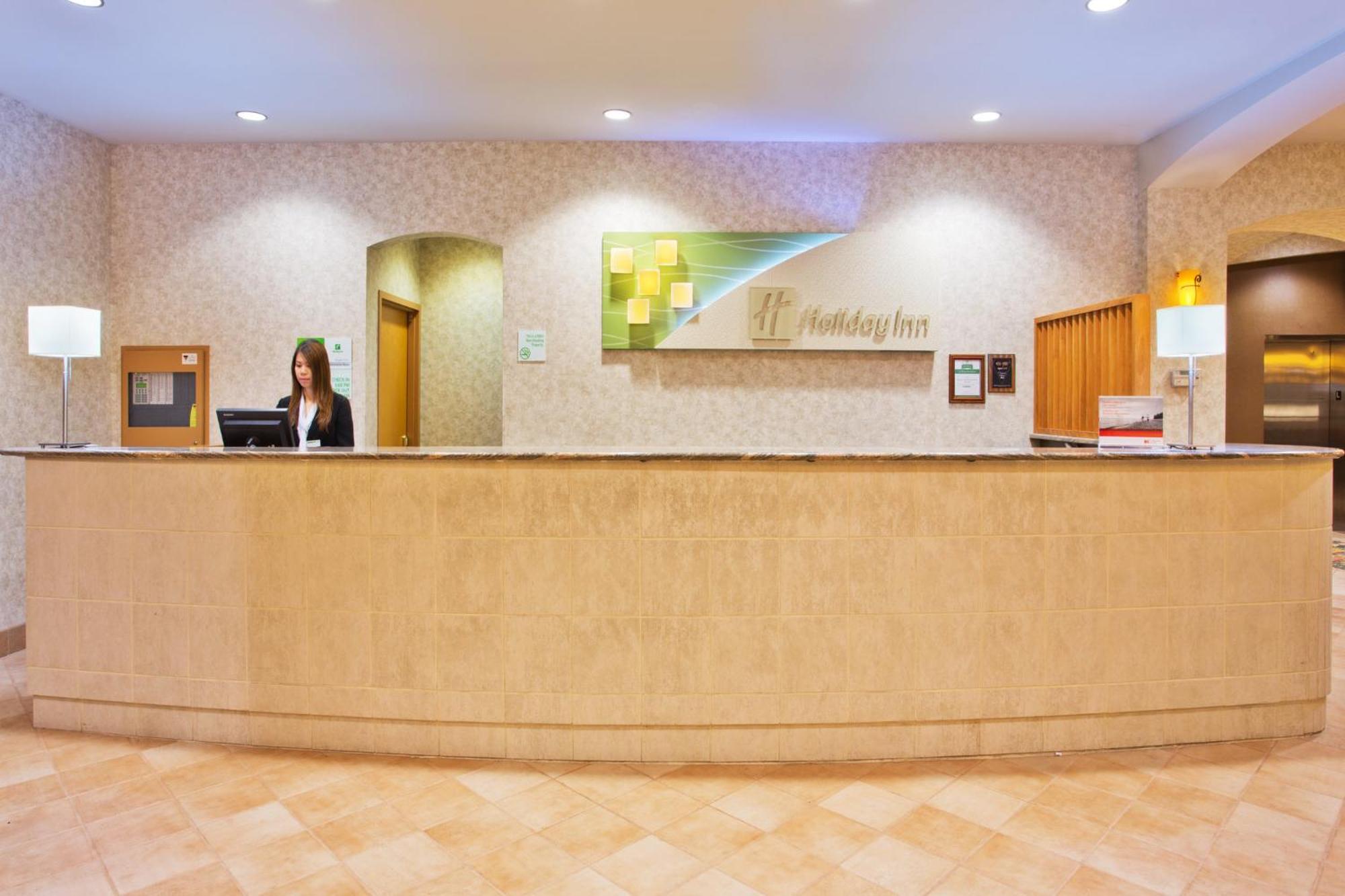 Holiday Inn & Suites North Vancouver By Ihg Екстер'єр фото